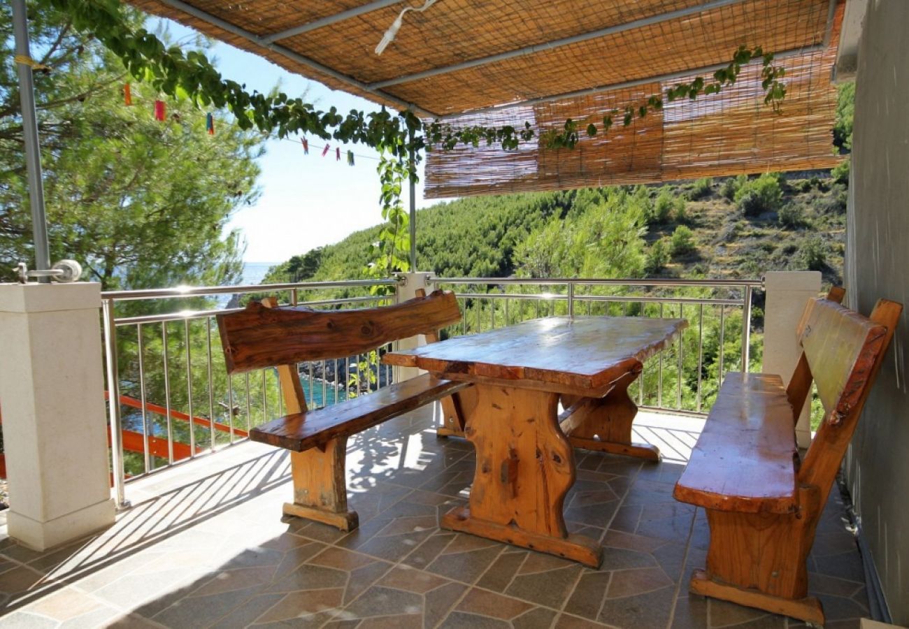 Ferienhaus in Žrnovo - Robinsonhaus in Žrnovo mit Meerblick, Terrasse (3638-3)