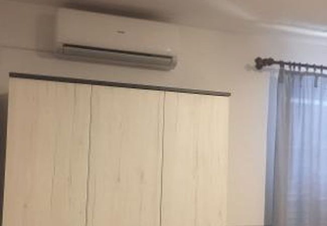 Ferienwohnung in Starigrad - Ferienwohnung in Starigrad-Paklenica mit Meerblick, Terrasse, Klimaanlage, W-LAN (627-2) Ferienwohnung in Starigrad - Ferienwohnung in Starigrad-Paklenica mit Meerblick, Terrasse, Klimaanlage, W-LAN (627-2)