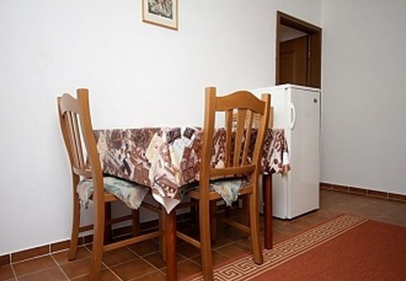 Ferienwohnung in Starigrad - Ferienwohnung in Starigrad-Paklenica mit Meerblick, Terrasse, Klimaanlage, W-LAN (627-2)