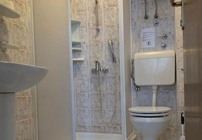 Ferienwohnung in Starigrad - Ferienwohnung in Starigrad-Paklenica mit Terrasse, Klimaanlage, W-LAN (627-3) Ferienwohnung in Starigrad - Ferienwohnung in Starigrad-Paklenica mit Terrasse, Klimaanlage, W-LAN (627-3)