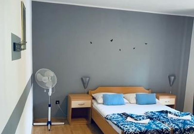 Ferienwohnung in Starigrad - Ferienwohnung in Starigrad-Paklenica mit Balkon, Klimaanlage, W-LAN (627-5) Ferienwohnung in Starigrad - Ferienwohnung in Starigrad-Paklenica mit Balkon, Klimaanlage, W-LAN (627-5)