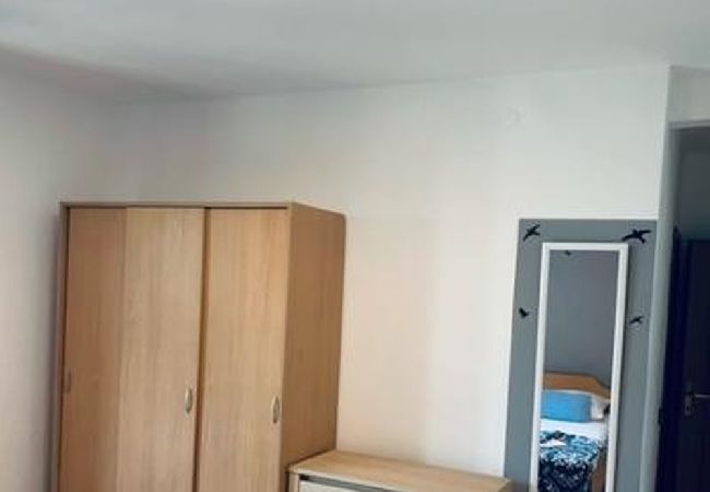 Ferienwohnung in Starigrad - Ferienwohnung in Starigrad-Paklenica mit Balkon, Klimaanlage, W-LAN (627-5) Ferienwohnung in Starigrad - Ferienwohnung in Starigrad-Paklenica mit Balkon, Klimaanlage, W-LAN (627-5)