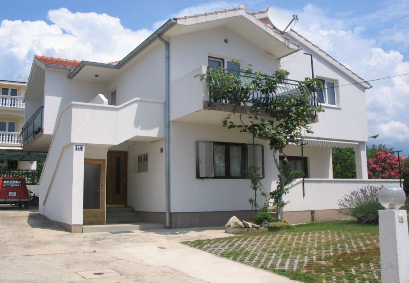 Ferienwohnung in Vodice - Ferienwohnung in Vodice mit Meerblick, Balkon, Klimaanlage, W-LAN (3671-2)