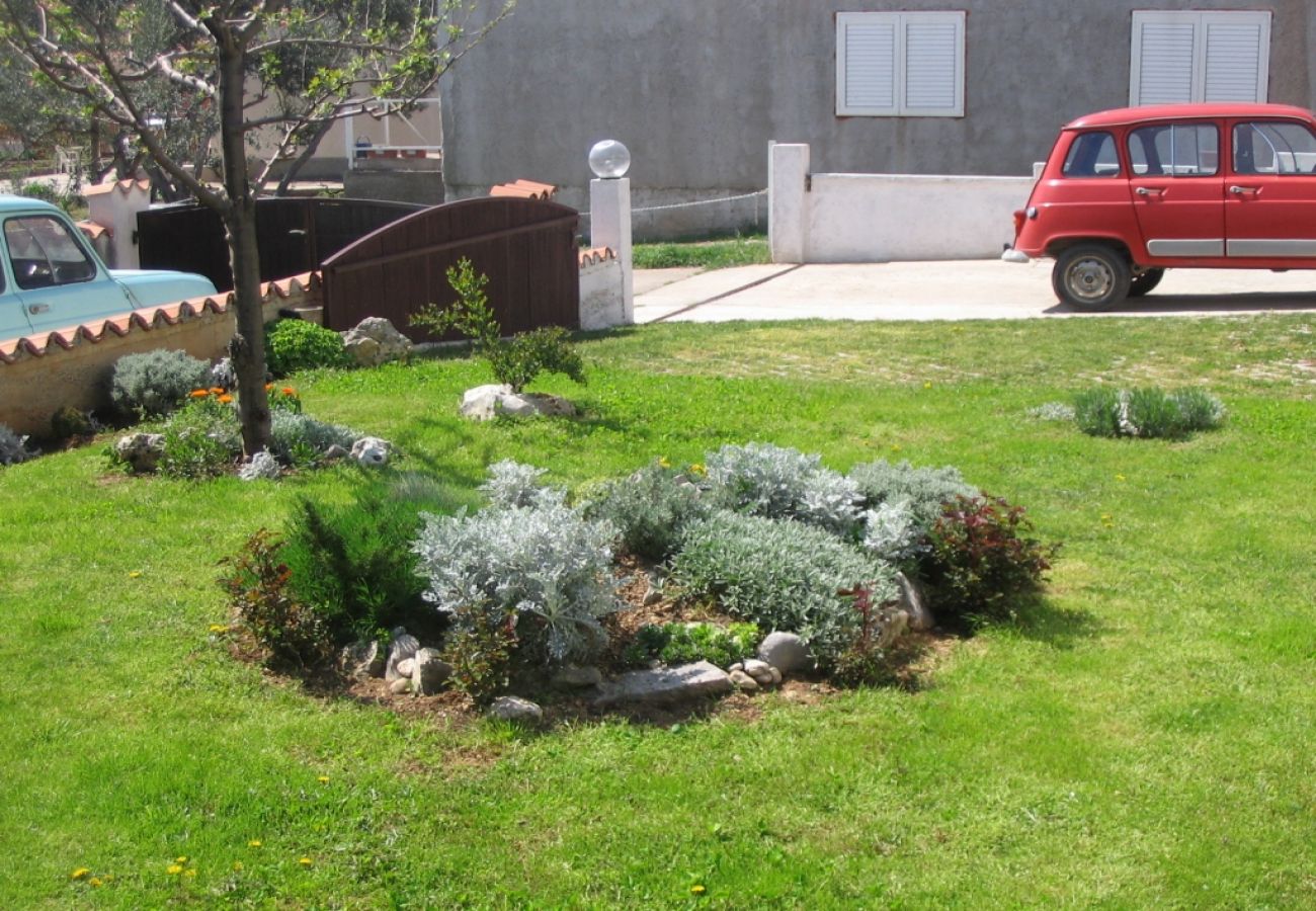 Ferienwohnung in Vodice - Ferienwohnung in Vodice mit Meerblick, Balkon, Klimaanlage, W-LAN (3671-2)