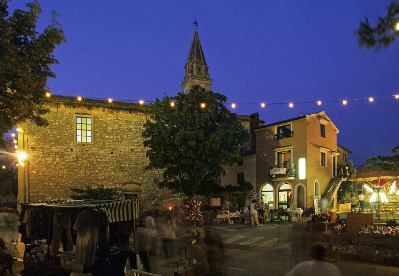 Ferienwohnung in Novigrad - Ferienwohnung in Novigrad mit Terrasse, Klimaanlage, W-LAN, Waschmaschine (3663-1)