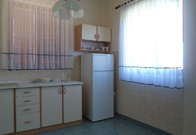 Ferienwohnung in Rab - Ferienwohnung in Barbat mit Terrasse, Klimaanlage, W-LAN (3664-1) Ferienwohnung in Rab - Ferienwohnung in Barbat mit Terrasse, Klimaanlage, W-LAN (3664-1)