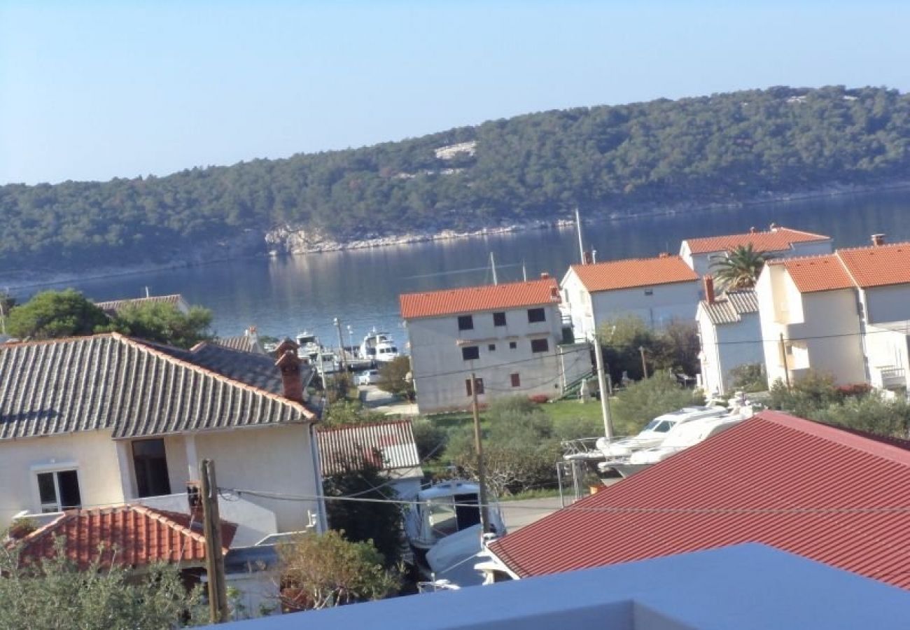 Ferienwohnung in Rab - Ferienwohnung in Barbat mit Meerblick, Balkon, Klimaanlage, W-LAN (3664-5)