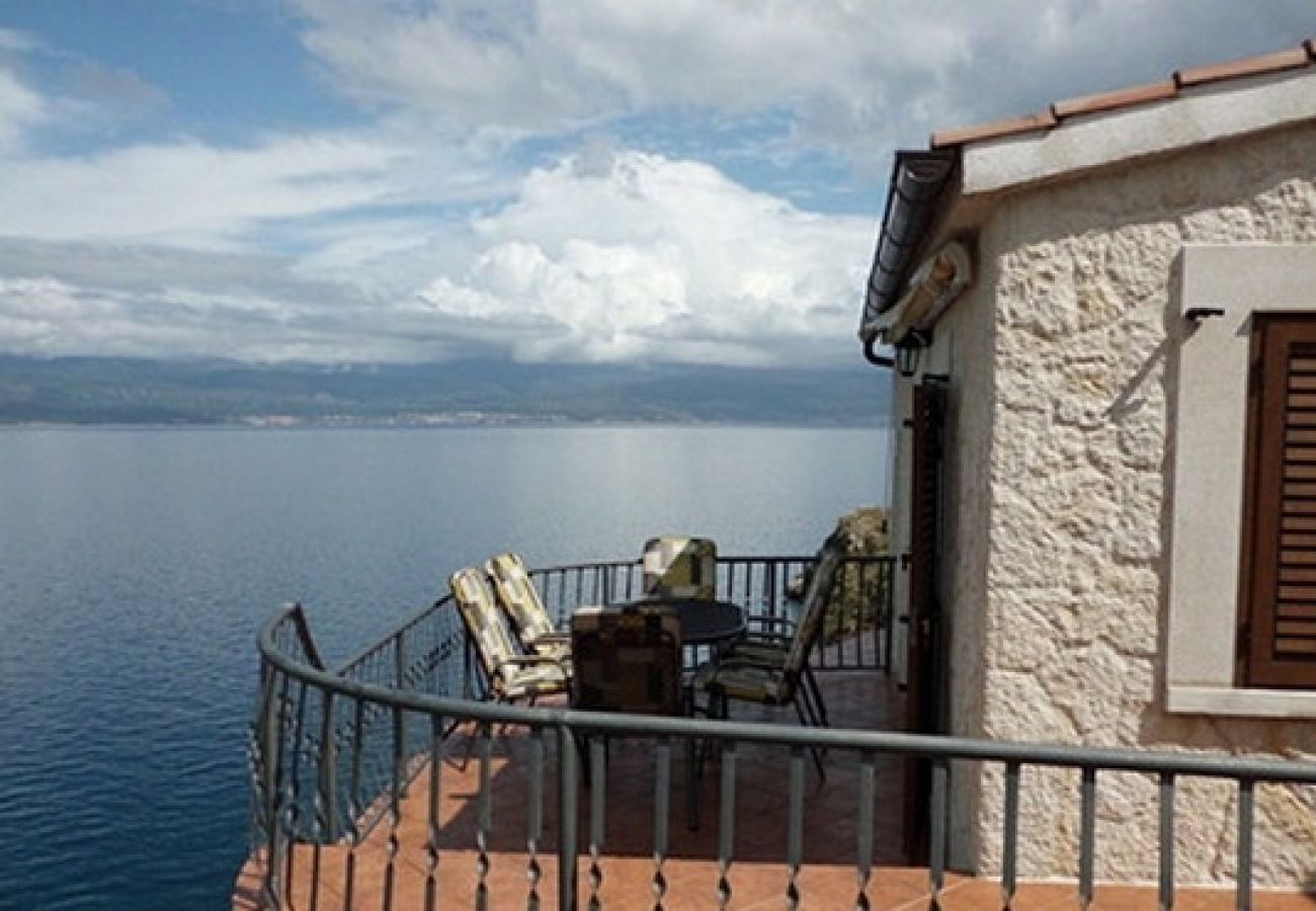 Ferienhaus in Vrbnik - Ferienhaus in Vrbnik mit Meerblick, Terrasse, Klimaanlage, W-LAN (3672-1)