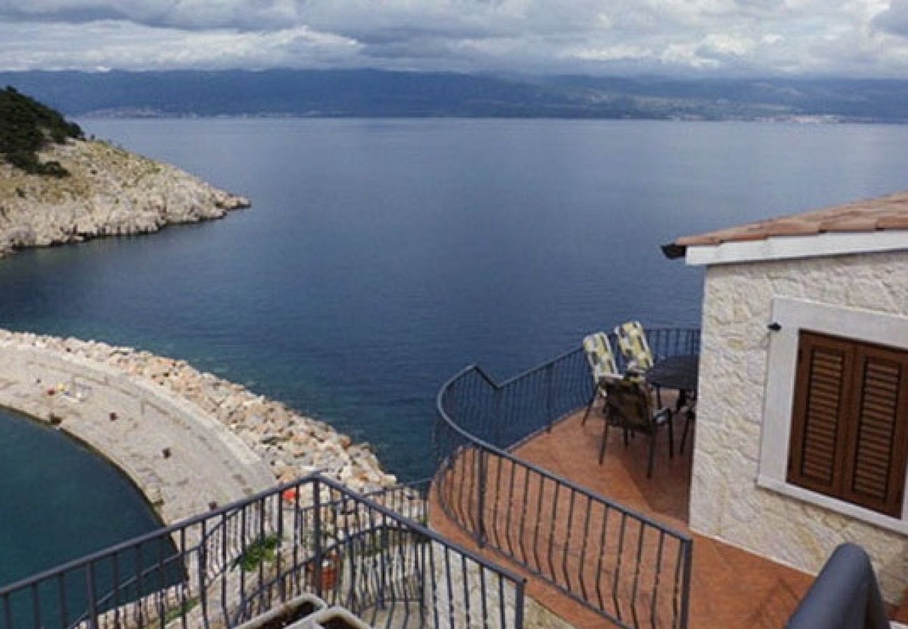 Ferienhaus in Vrbnik - Ferienhaus in Vrbnik mit Meerblick, Terrasse, Klimaanlage, W-LAN (3672-1)