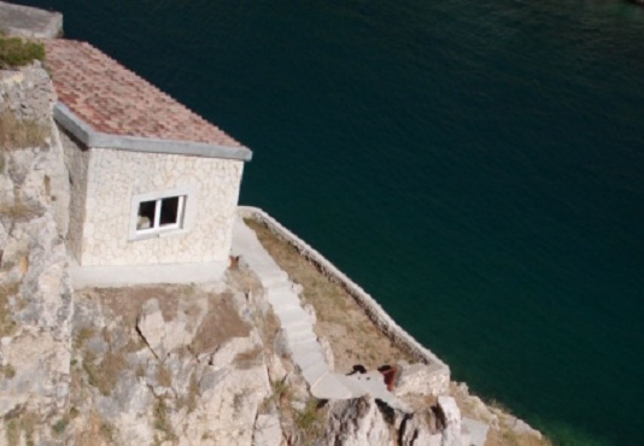 Ferienhaus in Vrbnik - Ferienhaus in Vrbnik mit Meerblick, Terrasse, Klimaanlage, W-LAN (3672-1)