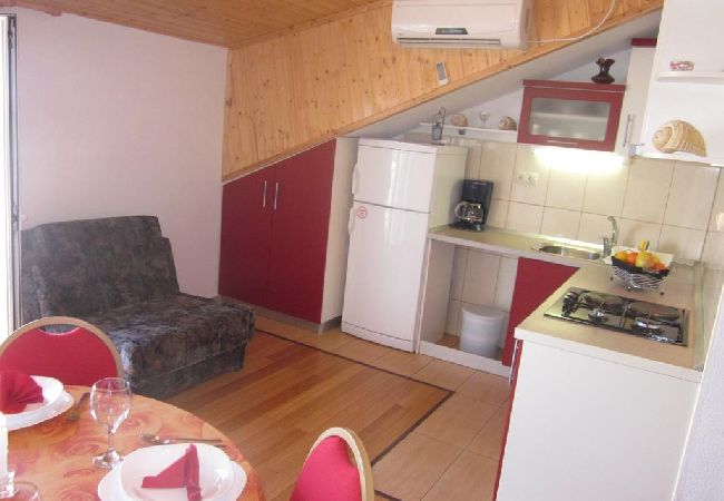 Ferienwohnung in Hvar - Ferienwohnung in Hvar-Stadt mit Meerblick, Terrasse, Klimaanlage, W-LAN (3666-4) Ferienwohnung in Hvar - Ferienwohnung in Hvar-Stadt mit Meerblick, Terrasse, Klimaanlage, W-LAN (3666-4)