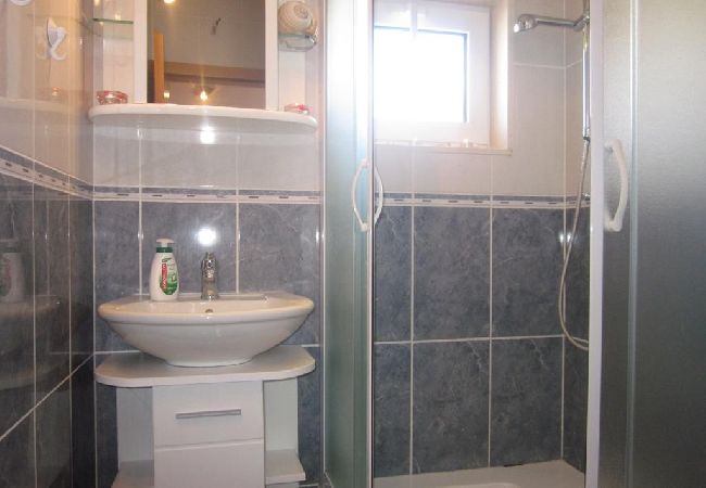 Ferienwohnung in Hvar - Ferienwohnung in Hvar-Stadt mit Meerblick, Terrasse, Klimaanlage, W-LAN (3666-5) Ferienwohnung in Hvar - Ferienwohnung in Hvar-Stadt mit Meerblick, Terrasse, Klimaanlage, W-LAN (3666-5)