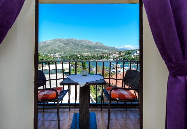 Ferienwohnung in Cavtat - Ferienwohnung in Cavtat mit Meerblick, Balkon, Klimaanlage, W-LAN (3686-2) Ferienwohnung in Cavtat - Ferienwohnung in Cavtat mit Meerblick, Balkon, Klimaanlage, W-LAN (3686-2)