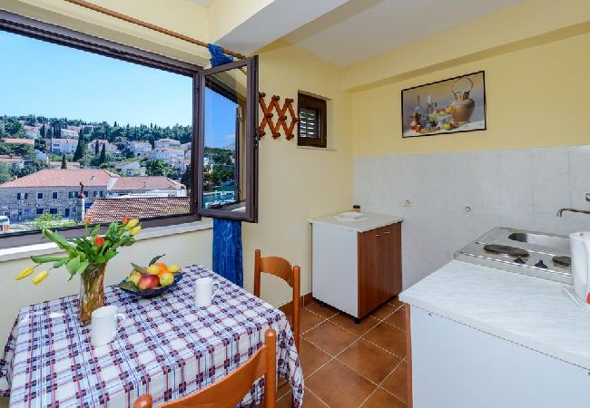 Ferienwohnung in Cavtat - Ferienwohnung in Cavtat mit Meerblick, Balkon, Klimaanlage, W-LAN (3686-2) Ferienwohnung in Cavtat - Ferienwohnung in Cavtat mit Meerblick, Balkon, Klimaanlage, W-LAN (3686-2)