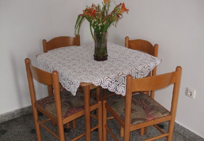 Ferienwohnung in Ika - Ferienwohnung in Ika mit Meerblick, Terrasse, Klimaanlage, W-LAN (3699-1) Ferienwohnung in Ika - Ferienwohnung in Ika mit Meerblick, Terrasse, Klimaanlage, W-LAN (3699-1)