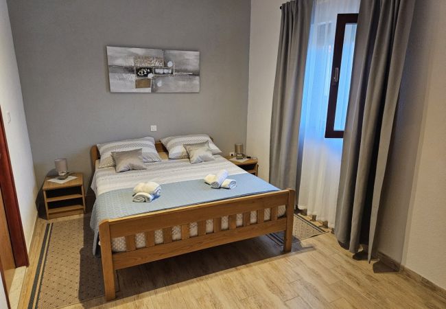 Ferienwohnung in Nin - Ferienwohnung in Nin mit Terrasse, Klimaanlage, W-LAN (3722-1) Ferienwohnung in Nin - Ferienwohnung in Nin mit Terrasse, Klimaanlage, W-LAN (3722-1)