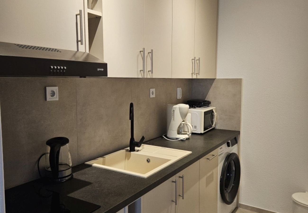 Ferienwohnung in Nin - Ferienwohnung in Nin mit Terrasse, Klimaanlage, W-LAN (3722-1)