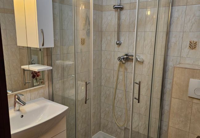 Studio in Nin - Studioapartment in Nin mit Terrasse, Klimaanlage, W-LAN (3722-5) Studio in Nin - Studioapartment in Nin mit Terrasse, Klimaanlage, W-LAN (3722-5)