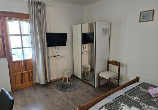 Studio in Nin - Studioapartment in Nin mit Terrasse, Klimaanlage, W-LAN (3722-5) Studio in Nin - Studioapartment in Nin mit Terrasse, Klimaanlage, W-LAN (3722-5)