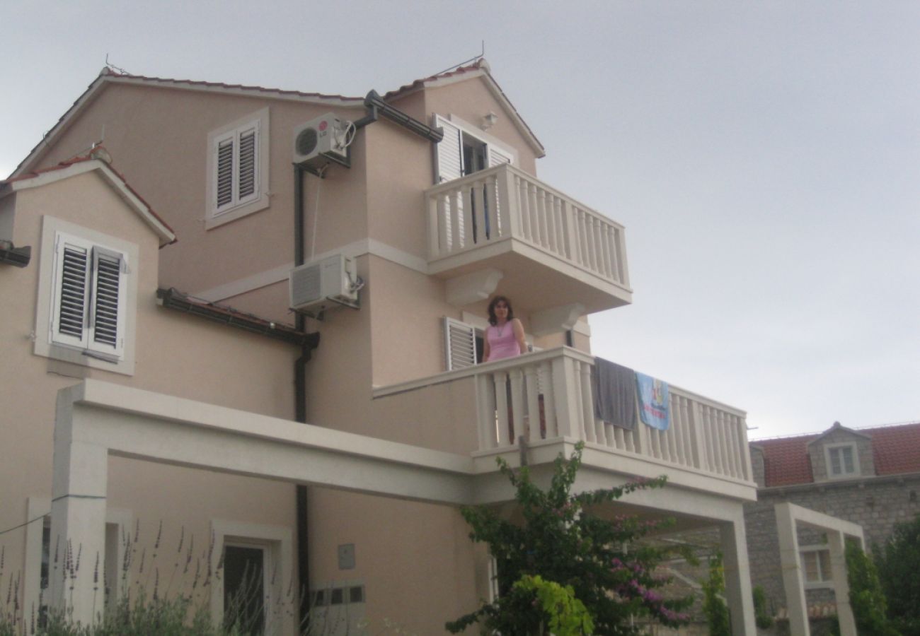 Ferienwohnung in Bol - Ferienwohnung in Bol mit Meerblick, Terrasse, Klimaanlage, W-LAN (3739-1)