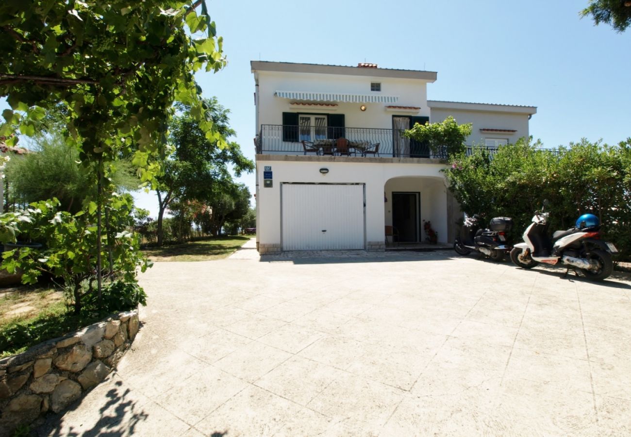 Ferienwohnung in Rab - Ferienwohnung in Rab mit Meerblick, Balkon, W-LAN, Waschmaschine (3728-1)