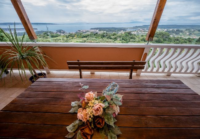 Ferienwohnung in Mundanije - Ferienwohnung in Mundanije mit Meerblick, Terrasse, Klimaanlage, W-LAN (3748-2) Ferienwohnung in Mundanije - Ferienwohnung in Mundanije mit Meerblick, Terrasse, Klimaanlage, W-LAN (3748-2)