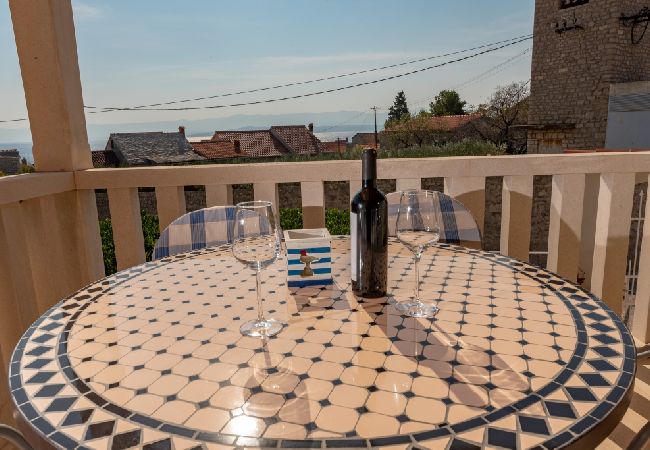 Ferienwohnung in Bol - Ferienwohnung in Bol mit Meerblick, Terrasse, Klimaanlage, W-LAN (3757-3) Ferienwohnung in Bol - Ferienwohnung in Bol mit Meerblick, Terrasse, Klimaanlage, W-LAN (3757-3)