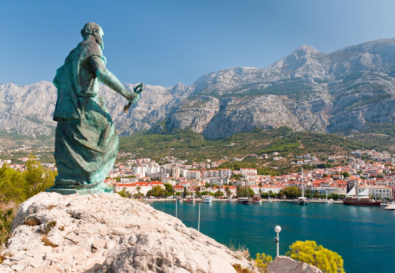 Ferienwohnung in Baška Voda - Ferienwohnung in Baška Voda mit Meerblick, Terrasse, Klimaanlage, W-LAN (3785-2)