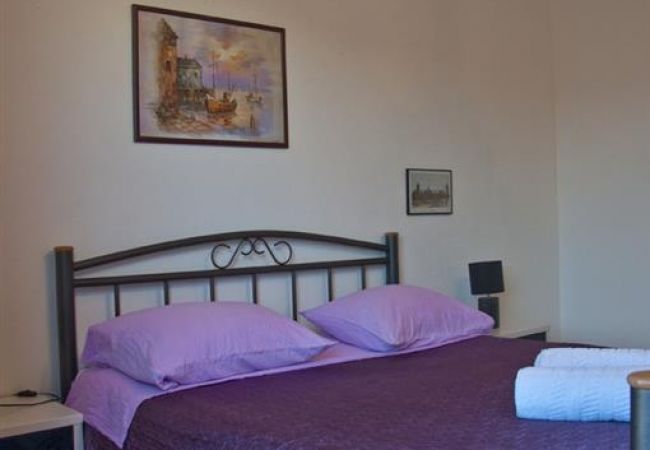Ferienwohnung in Trogir - Ferienwohnung in Trogir mit Meerblick, Terrasse, Klimaanlage, W-LAN (3788-2) Ferienwohnung in Trogir - Ferienwohnung in Trogir mit Meerblick, Terrasse, Klimaanlage, W-LAN (3788-2)