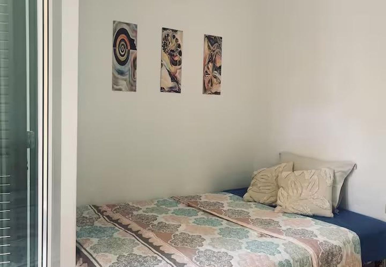 Ferienwohnung in Podgora - Ferienwohnung in Podgora mit Meerblick, Terrasse, Klimaanlage, W-LAN (3812-3)