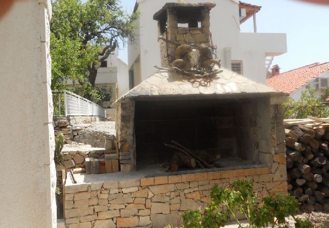 Ferienwohnung in Bol - Ferienwohnung in Bol mit Meerblick, Balkon, Klimaanlage, W-LAN (3831-1) Ferienwohnung in Bol - Ferienwohnung in Bol mit Meerblick, Balkon, Klimaanlage, W-LAN (3831-1)