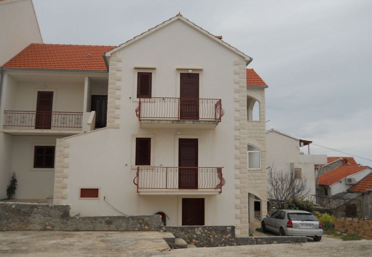 Ferienwohnung in Bol - Ferienwohnung in Bol mit Meerblick, Balkon, Klimaanlage, W-LAN (3831-1)