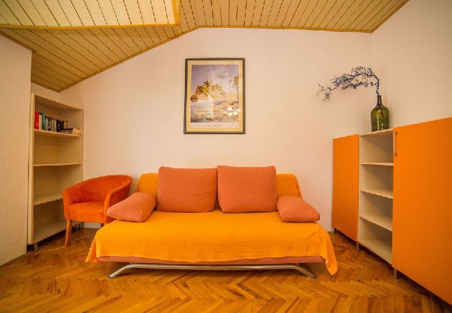 Ferienwohnung in Bol - Ferienwohnung in Bol mit Meerblick, Balkon, Klimaanlage, W-LAN (3835-1) Ferienwohnung in Bol - Ferienwohnung in Bol mit Meerblick, Balkon, Klimaanlage, W-LAN (3835-1)