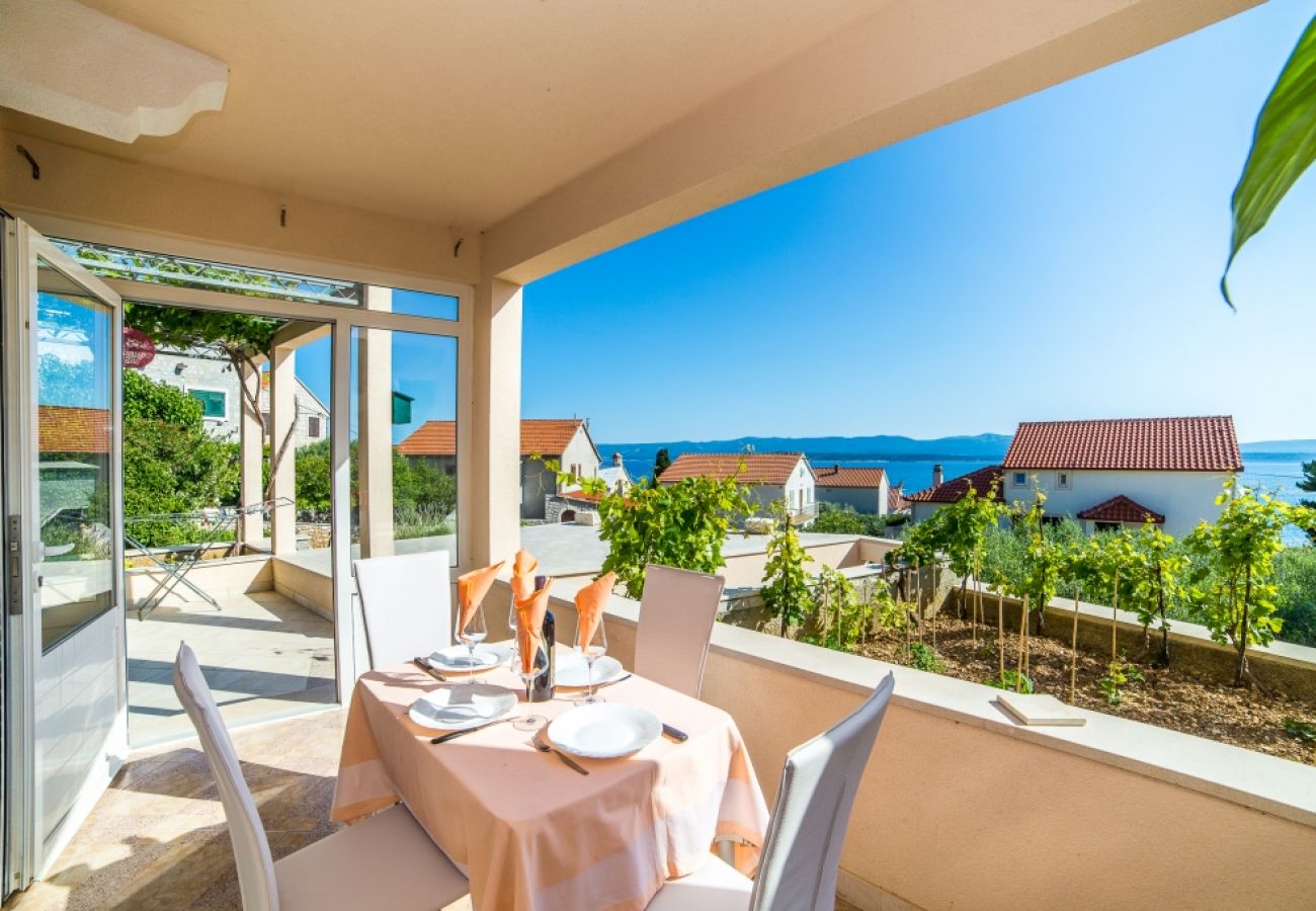 Ferienwohnung in Bol - Ferienwohnung in Bol mit Meerblick, Terrasse, Klimaanlage, W-LAN (3739-2)