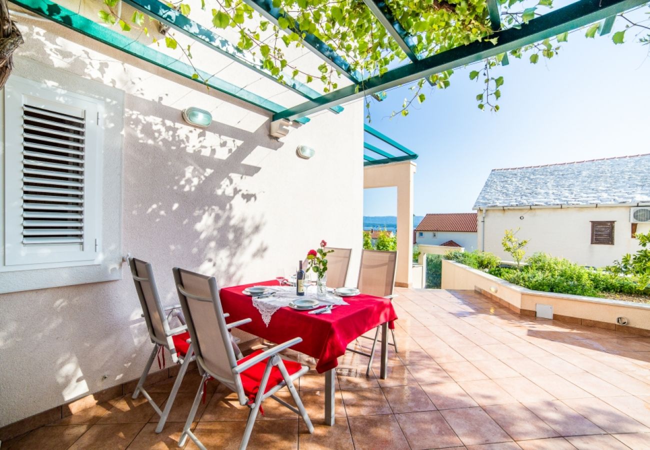 Ferienwohnung in Bol - Ferienwohnung in Bol mit Meerblick, Terrasse, Klimaanlage, W-LAN (3739-3)