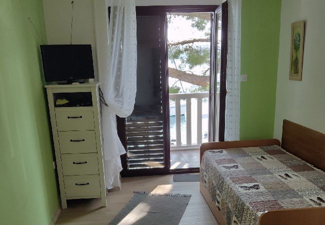 Ferienwohnung in Jadranovo - Ferienwohnung in Jadranovo mit Meerblick, Balkon, Klimaanlage, W-LAN (3856-1) Ferienwohnung in Jadranovo - Ferienwohnung in Jadranovo mit Meerblick, Balkon, Klimaanlage, W-LAN (3856-1)