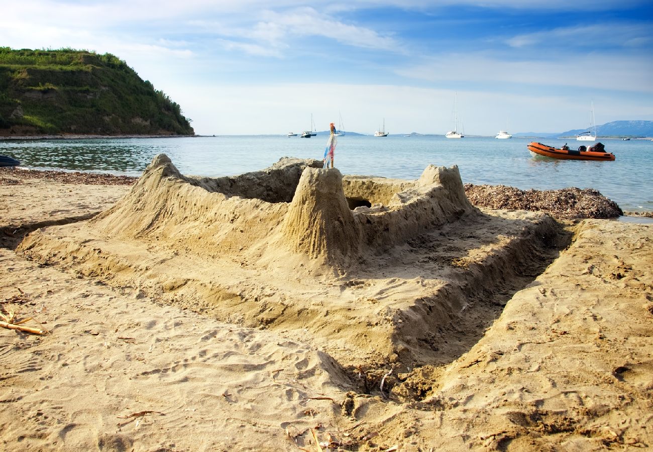 Ferienwohnung in Susak - Ferienwohnung in Susak mit Klimaanlage, W-LAN (3865-1)