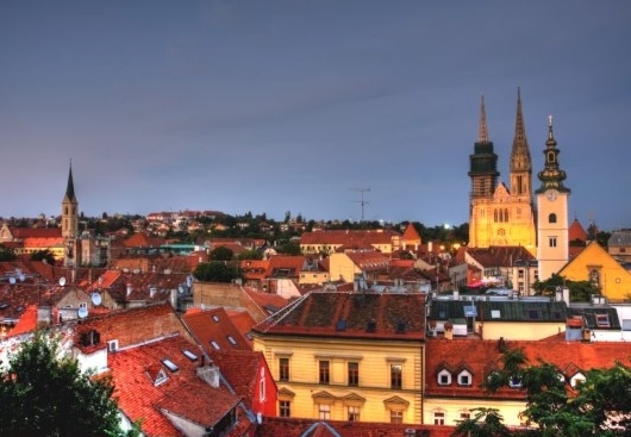 Ferienwohnung in Zagreb - Ferienwohnung in Zagreb mit Terrasse, Klimaanlage, W-LAN, Waschmaschine (3798-1)