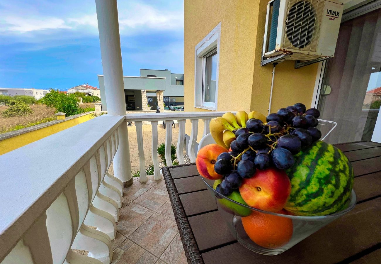 Ferienwohnung in Nin - Ferienwohnung in Zaton (Zadar) mit Terrasse, Klimaanlage, W-LAN, Waschmaschine (4141-1)