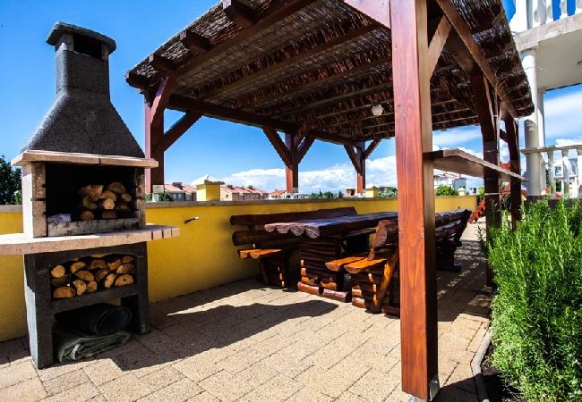 Ferienwohnung in Nin - Ferienwohnung in Zaton (Zadar) mit Terrasse, Klimaanlage, W-LAN, Waschmaschine (4141-2) Ferienwohnung in Nin - Ferienwohnung in Zaton (Zadar) mit Terrasse, Klimaanlage, W-LAN, Waschmaschine (4141-2)