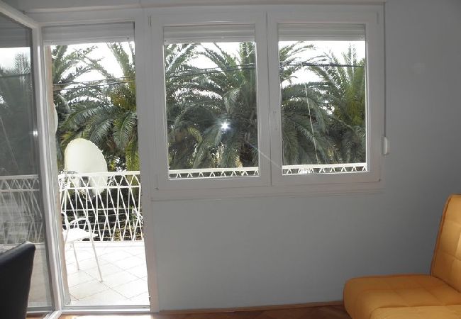 Ferienwohnung in Duce - Ferienwohnung in Duće mit Meerblick, Balkon, Klimaanlage, W-LAN (4166-3) Ferienwohnung in Duce - Ferienwohnung in Duće mit Meerblick, Balkon, Klimaanlage, W-LAN (4166-3)