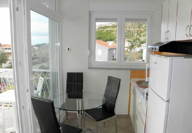 Ferienwohnung in Duce - Ferienwohnung in Duće mit Meerblick, Balkon, Klimaanlage, W-LAN (4166-5) Ferienwohnung in Duce - Ferienwohnung in Duće mit Meerblick, Balkon, Klimaanlage, W-LAN (4166-5)