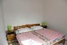 Ferienwohnung in Duce - Ferienwohnung in Duće mit Terrasse, Klimaanlage, W-LAN, Waschmaschine (4166-6) Ferienwohnung in Duce - Ferienwohnung in Duće mit Terrasse, Klimaanlage, W-LAN, Waschmaschine (4166-6)