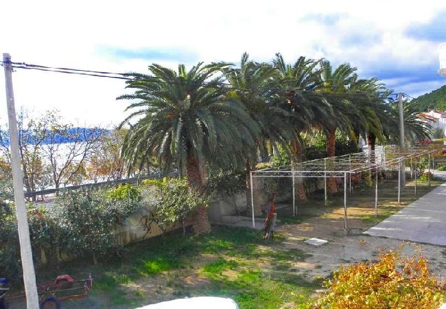 Ferienwohnung in Duce - Ferienwohnung in Duće mit Meerblick, Loggia, Klimaanlage, W-LAN (4166-7) Ferienwohnung in Duce - Ferienwohnung in Duće mit Meerblick, Loggia, Klimaanlage, W-LAN (4166-7)