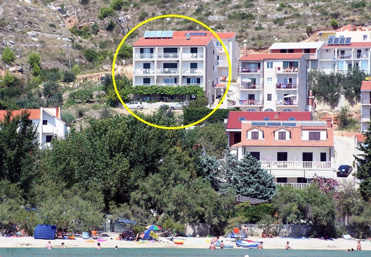 Ferienwohnung in Duce - Ferienwohnung in Duće mit Meerblick, Balkon, Klimaanlage, W-LAN (4167-1)