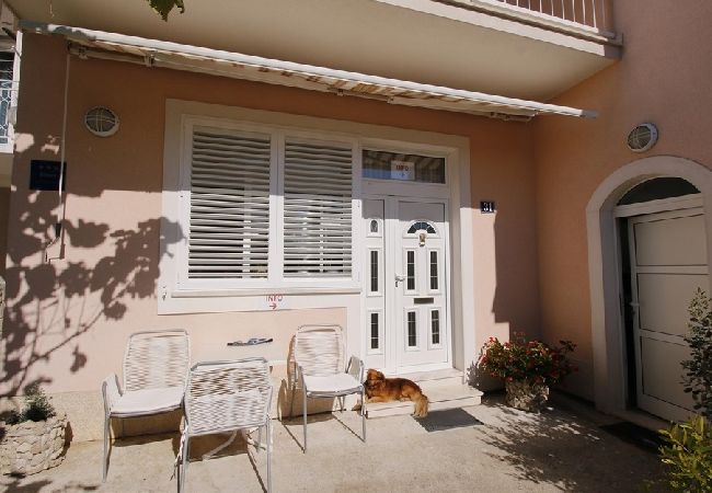 Ferienwohnung in Duce - Ferienwohnung in Duće mit Meerblick, Balkon, Klimaanlage, W-LAN (4172-1) Ferienwohnung in Duce - Ferienwohnung in Duće mit Meerblick, Balkon, Klimaanlage, W-LAN (4172-1)