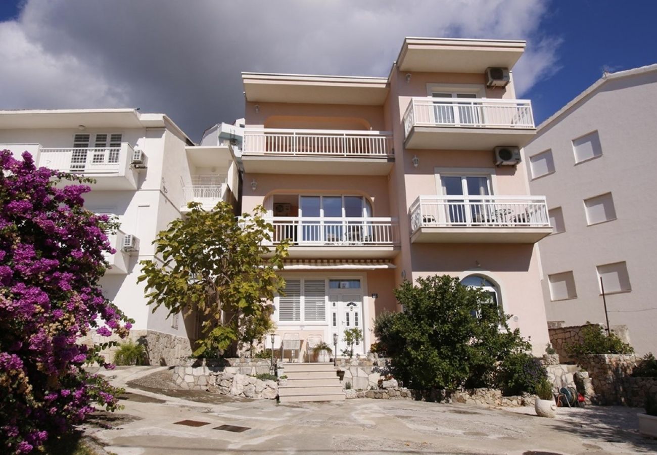 Ferienwohnung in Duce - Ferienwohnung in Duće mit Meerblick, Balkon, Klimaanlage, W-LAN (4172-1)