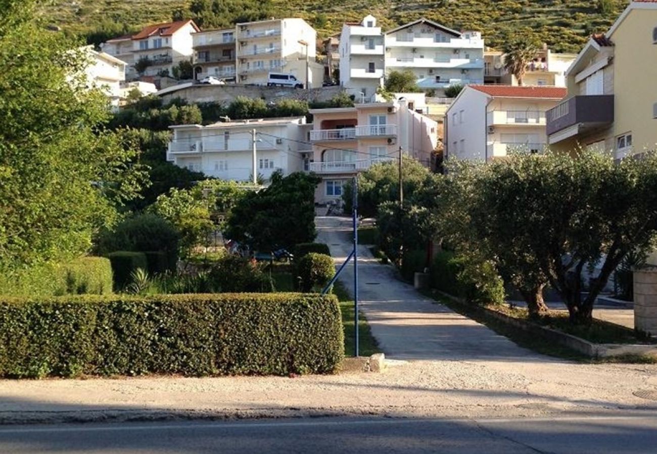 Ferienwohnung in Duce - Ferienwohnung in Duće mit Meerblick, Balkon, Klimaanlage, W-LAN (4172-1)