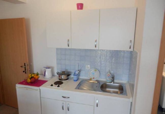 Studio in Duce - Studioapartment in Duće mit Meerblick, Balkon, Klimaanlage, W-LAN (4173-11) Studio in Duce - Studioapartment in Duće mit Meerblick, Balkon, Klimaanlage, W-LAN (4173-11)