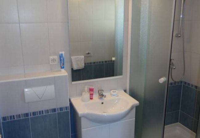 Studio in Duce - Studioapartment in Duće mit Meerblick, Balkon, Klimaanlage, W-LAN (4173-11) Studio in Duce - Studioapartment in Duće mit Meerblick, Balkon, Klimaanlage, W-LAN (4173-11)